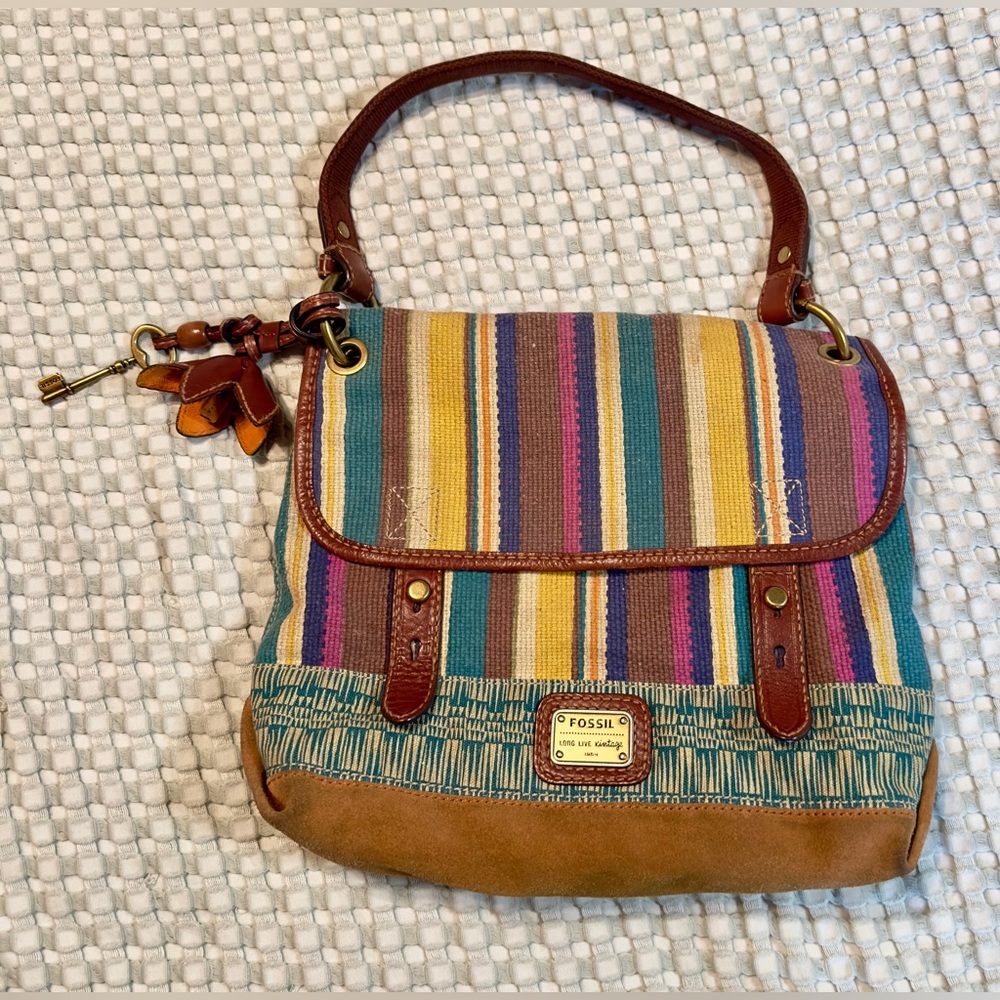 Vintage Fossil Multi Colored Boho shoulder bag with tassel flower & brass key